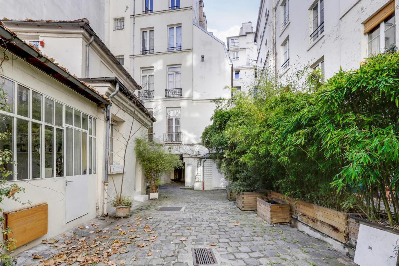 Appartement Montorgueil/ Rue Saint Sauveur *
